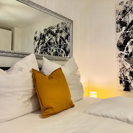 Black Garden Loft - Design